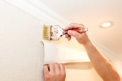 Pose de papier peint à Sablons sur Huisne — revêtements muraux et toiles de verre